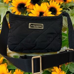 Marc Jacobs Soft, Black Quilted Crossbody $295 MSRP with nearly 100% 5 Stars